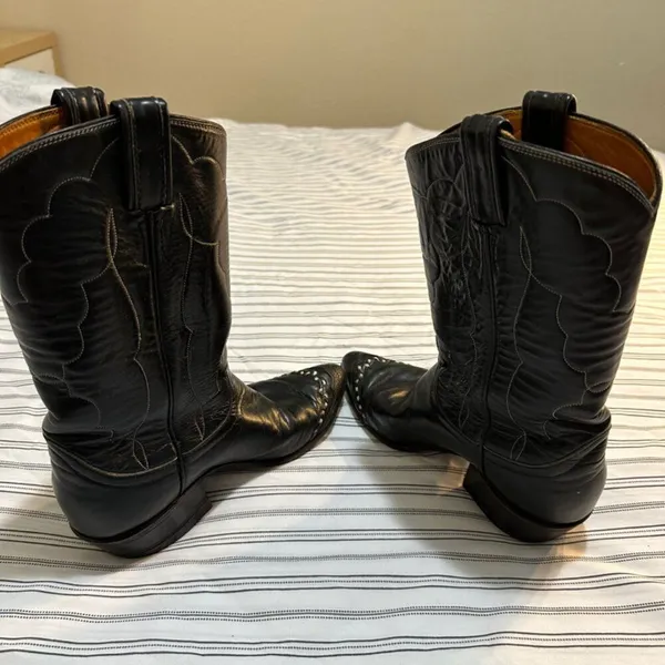 Vintage Tony Lama Black Cowgirl Boots Size 5.5 Narrow fit Leather Vintage - Image 4