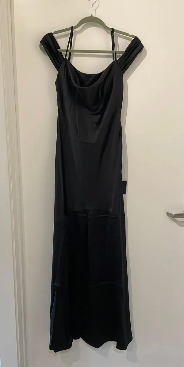 Lulus Never Worn, Long Black Formal Dress - Image 2