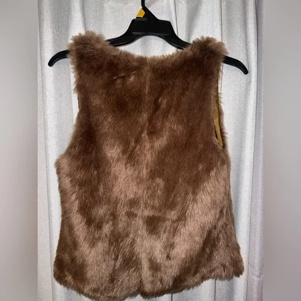 Love Tree dark brown faux leather vest - Image 3