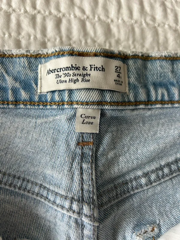 Abercrombie Jeans - Image 3