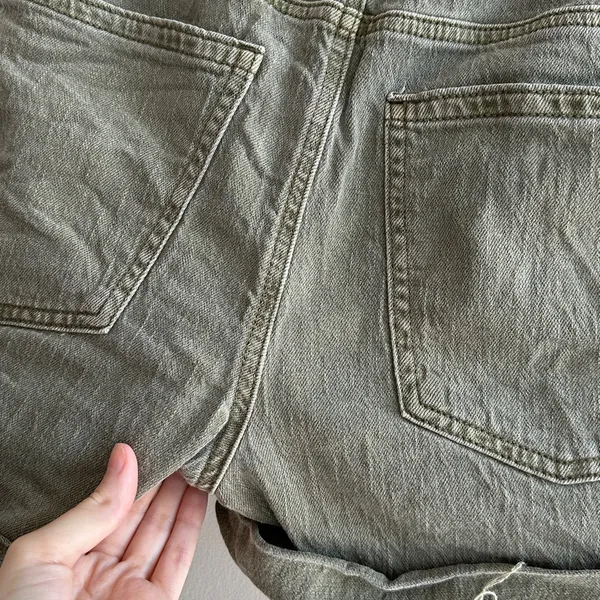 American Eagle Army Green Mid-Rise Shorts with a Tie Waistband, Stretch, Size 4 - Image 15