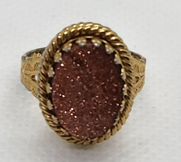 Gold Tone & Goldstone Glass Ring (5.5) - Image 4