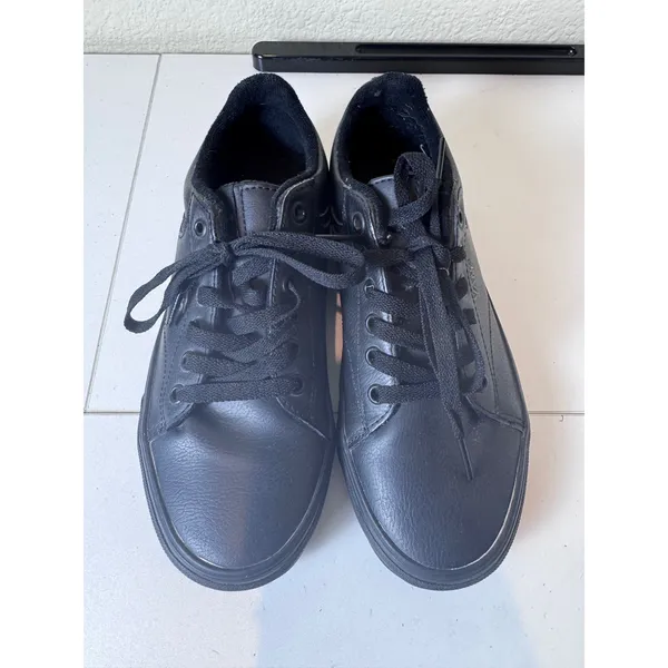 Vans Atwood Low Top Sneakers Size‎ 8 Black Leather Lace Up Minimalist Goth - Image 2