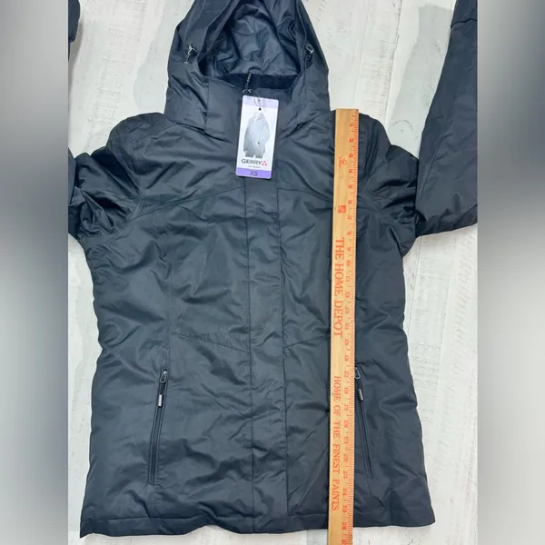 Gerry ladies snow ski black hooded jacket with front zipper pockets. - Image 4