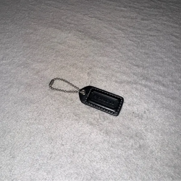 Coach Black and Silver Key and Card Holder - Image 2