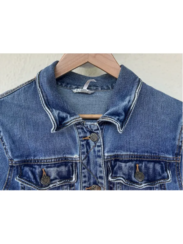 Free People Cropped Denim Jacket Blue Button Front Trucker Jean Western Distress - Image 2