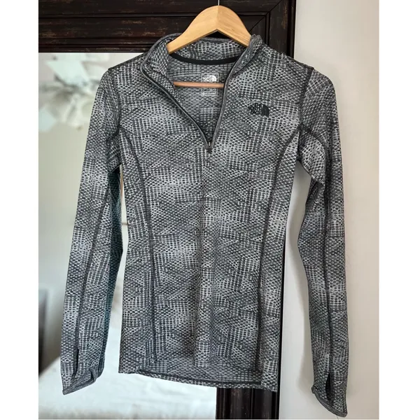 The North Face Motivation 1/4 Zip Top - Image 2