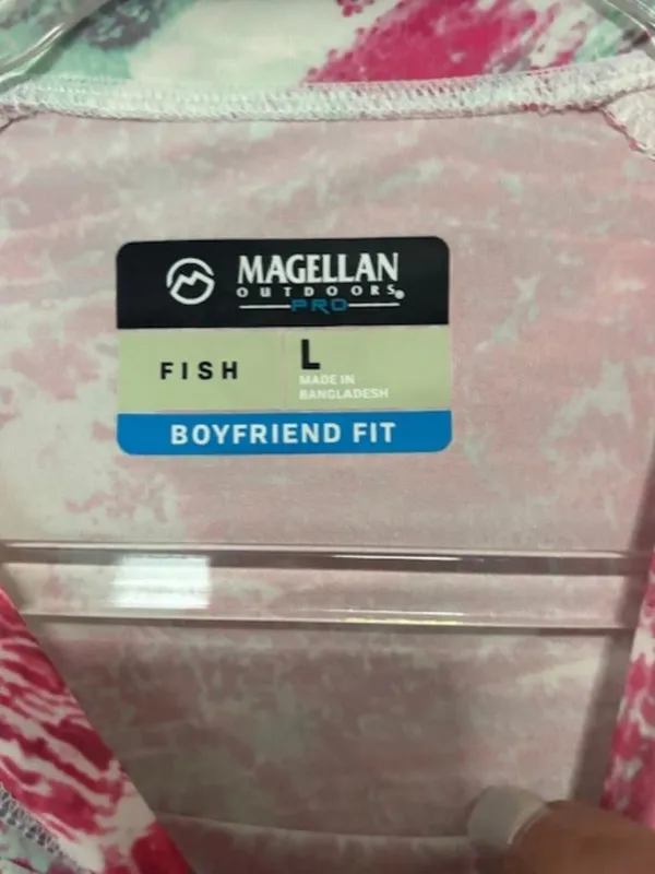 Magellan Outdoors Realtree Aspect Boyfriend Fit Top L Pink Blue Camo Long Sleeve - Image 8
