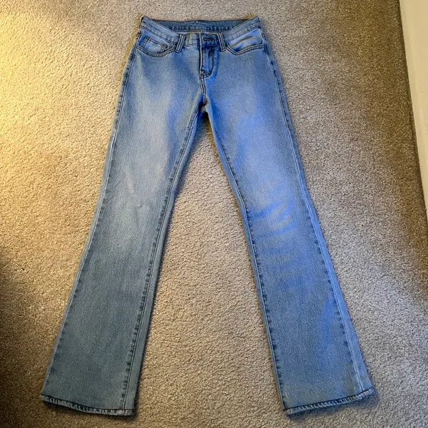 Brandy Melville sophie light wash jeans - Image 2