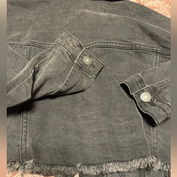 Garage Black cropped jean jacket - Image 2