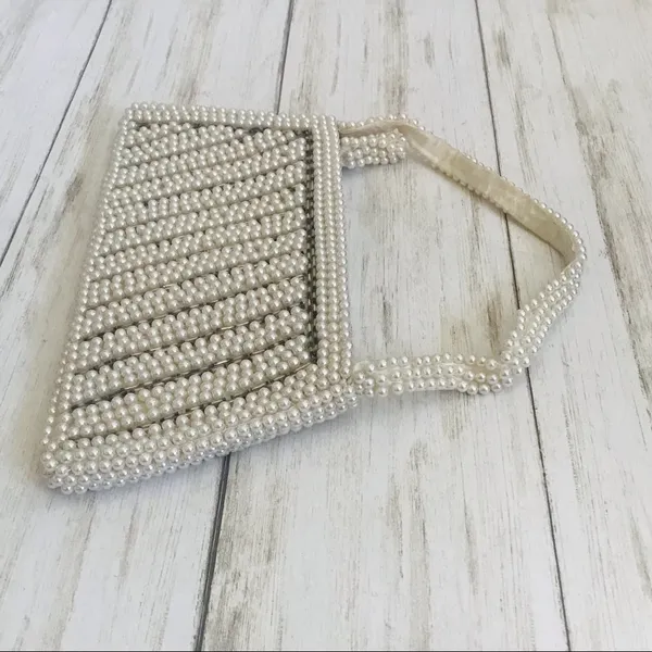 White Faux Pearl Bridal Bag Vintage - Image 5