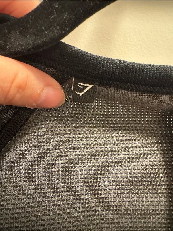 Gymshark Black Long-Sleeve Cropped Training Top - Image 5
