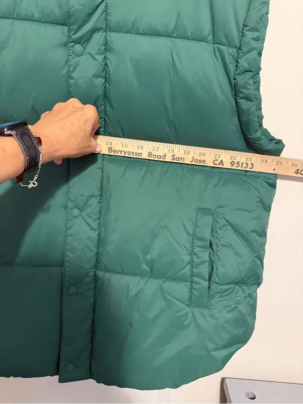 OFFLINE By Aerie Oversized Puffer
Vest Small/ Medium - Image 6