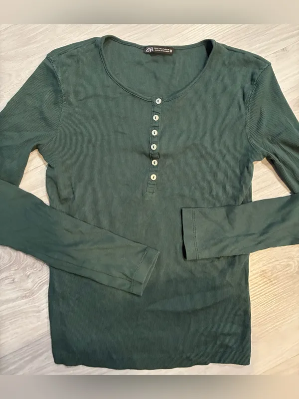 Zara Long Sleeve Henley‎ Top in Dark Green - Women - Image 3