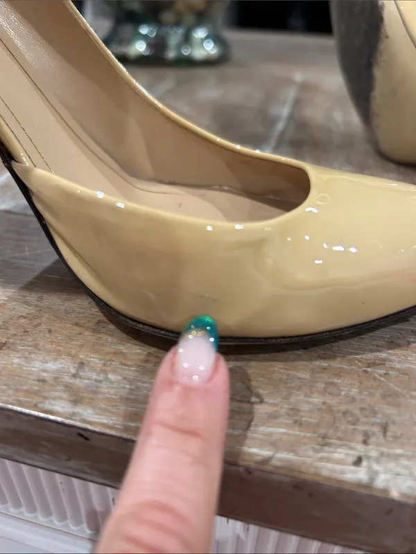 Gucci D’Orsay Patent Leather Pumps - Image 9