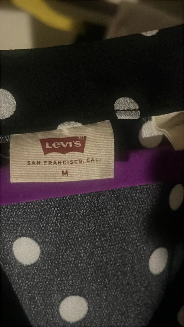 Levi’s Top Cropped Medium Top - Image 3