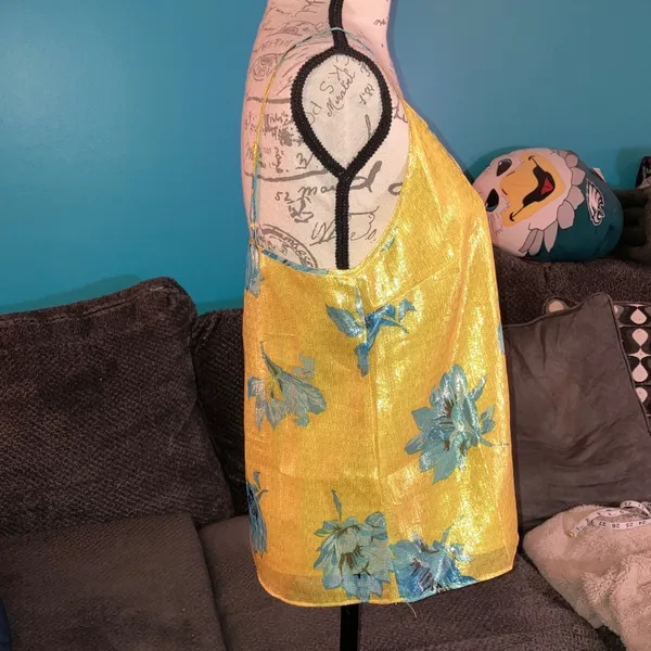 NWT Bar III Yellow Blue Graphic Bloom Metallic Shine Lined Camisole Top, Medium - Image 2
