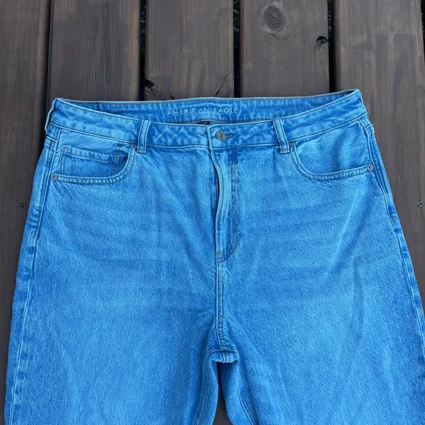 American Eagle Jeans Mom Jean Light‎ Wash Blue Denim Strigid Size 18 - Image 3