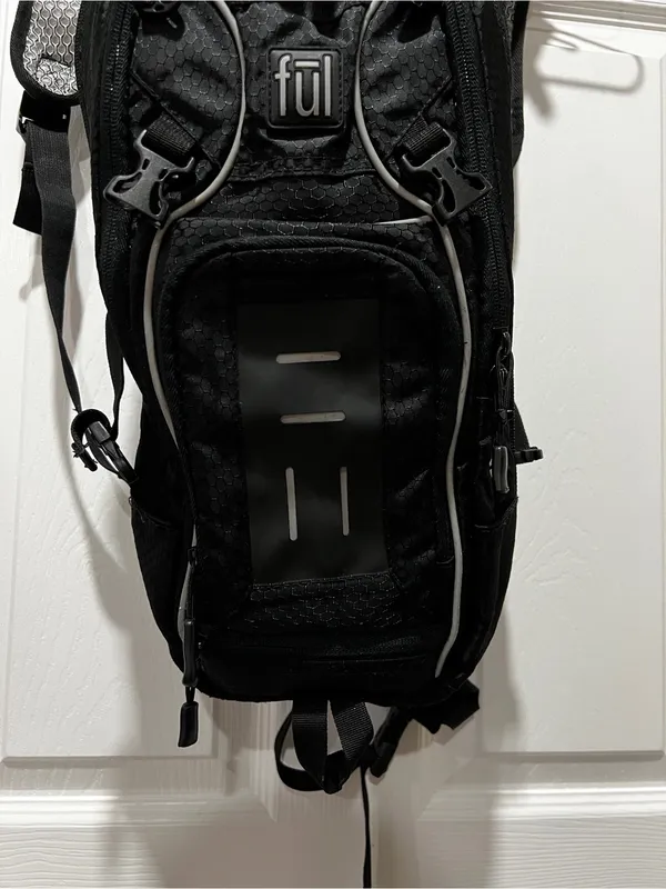 FUL Unisex Multi Sport Hydration Cargo Black With Hydration bladder plastic bag - Image 9