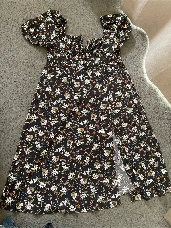 Black Floral Puff-Sleeve Maxi Dress - Image 5