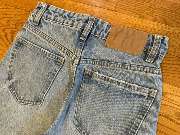 Zara Light Blue High-rise Jeans size 2 - Image 4