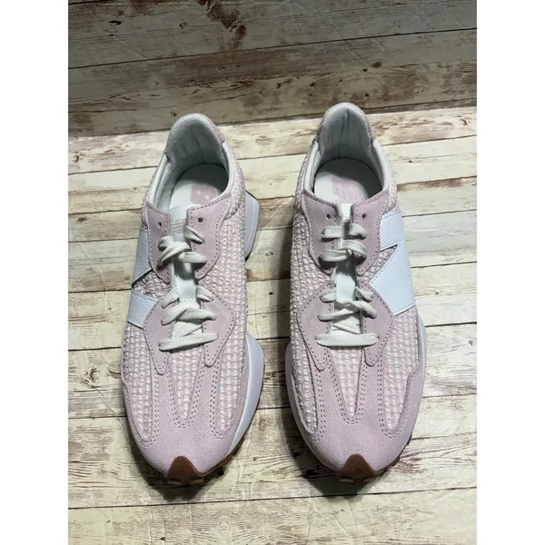 New Balance 327 Sneakers Women's Size 10 Pink White Gingham Viral Seersucker NEW - Image 2