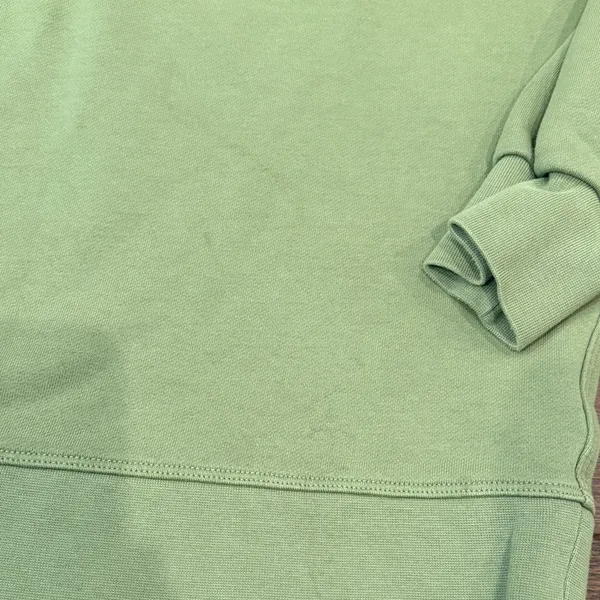 Lululemon Women’s Green Crewneck Sweater (2/4?) C27-072 - Image 6