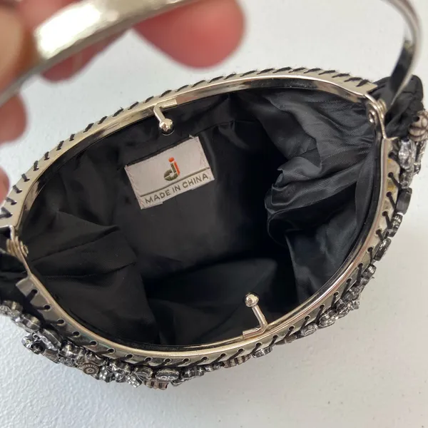 NWOT black silver butterfly floral beaded lined snap small‎ hand bag purse - Image 6