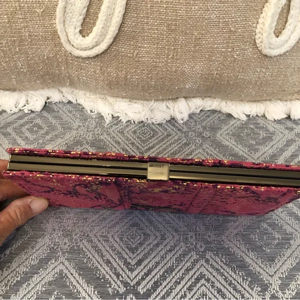 Kenneth Cole Reaction - Large Wallet -  Pink - Image 3