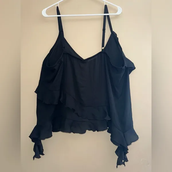 Torrid NWT Georgette Ruffle Cami Deep Black 1x v neck - Image 5