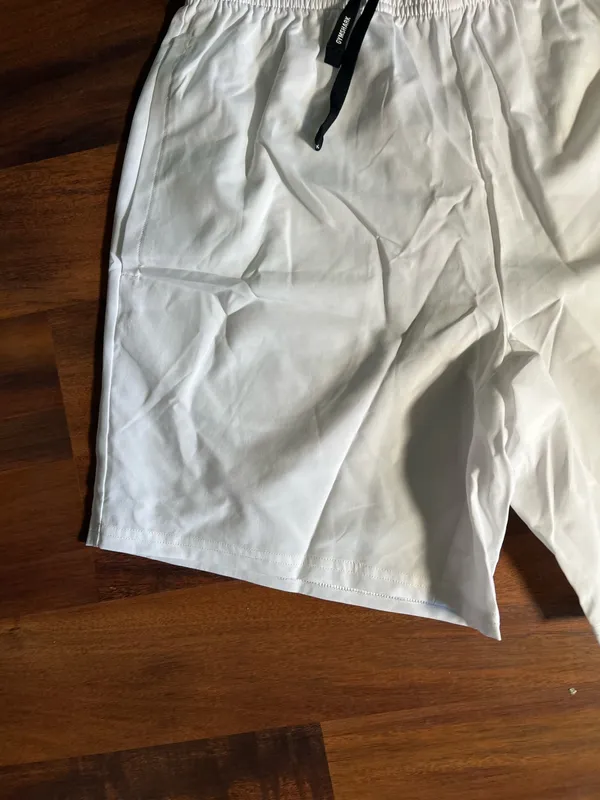 Gymshark White Training Shorts Men’s Small | Lightweight Activewear - Image 3