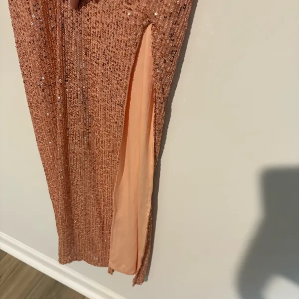 Hello molly so outta my mind Sequin slit maxi Dress in‎ Rose Gold small - Image 4