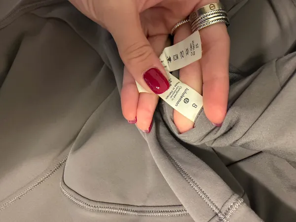 Lululemon Jacket Full-Zip Women’s - Image 4