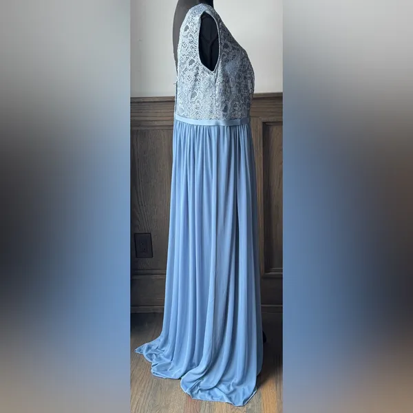 David's Bridal bridesmaid formal Light Blue Lace Maxi Dress NWT 16 - Image 7