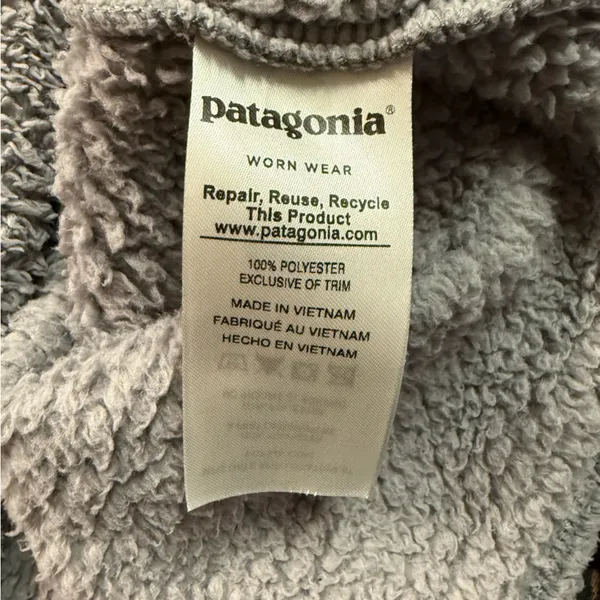 Patagonia Women’s Los Gatos 1/4 Zip Fuzzy Fleece Pullover in Grey Size Medium - Image 8