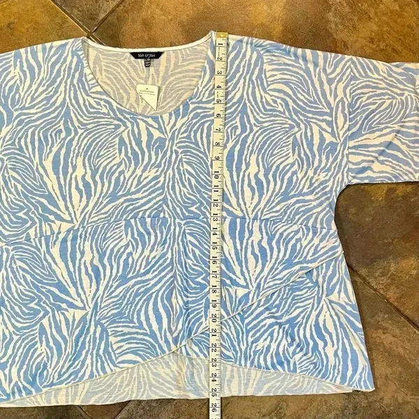 NWT Yak & Yeti Blue Zig Zag Zebra Striped Short Sleeve Blouse L/XL - Image 7