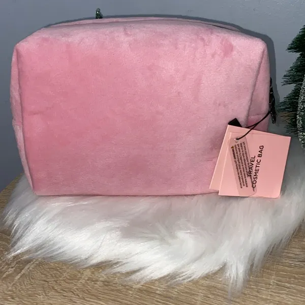 Juicy Couture Pink Velour Travel Cosmetic Bag NWT - Image 3
