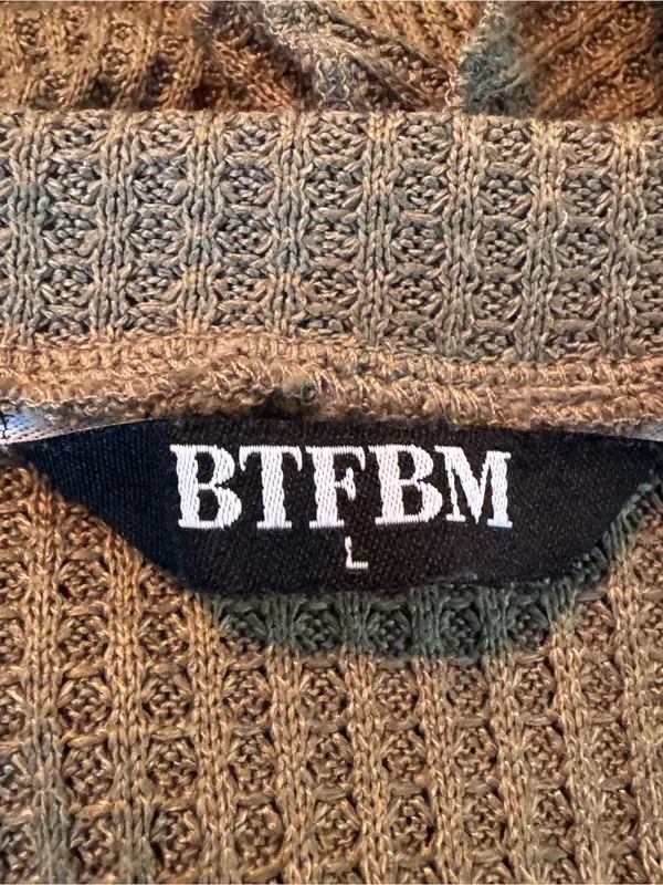 BTFBM Ruffled Sleeve V-Neck Knit Top — Olive large - Image 7