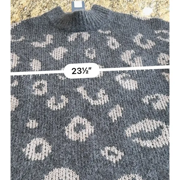 Universal Threads Gray Leopard Print Sweater NWT Women's Large - Image 10