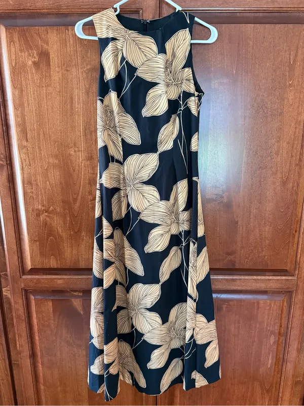 The Clothing Exchange NWOT Black and Tan Floral Dress - Image 4