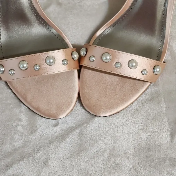 Worthington Satin pink embellished heels - Image 2