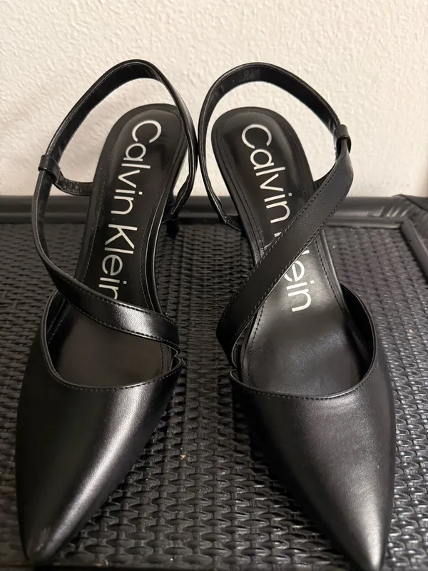 Calvin Klein Heels Black - Image 2