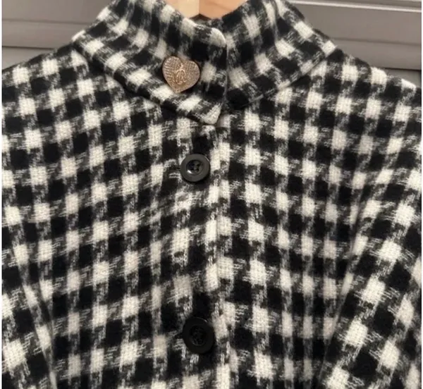 Juicy Couture poncho houndstooth - Image 3