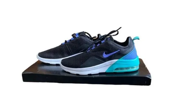 Women's Nike Sneakers, Size 9, Black/Teal CK1676-300 - Image 2