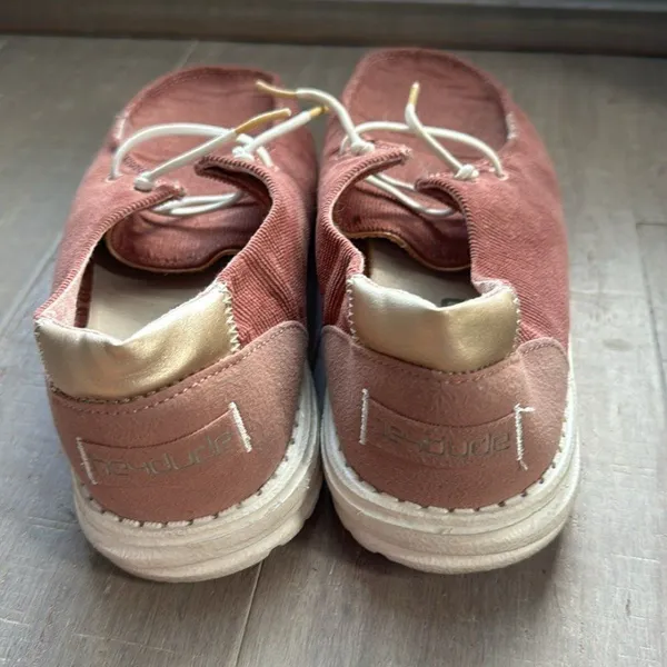 Hey Dude Women's Red Wendy Corduroy Casual Slip On Shoes Sneakers Sz 9 - Image 4
