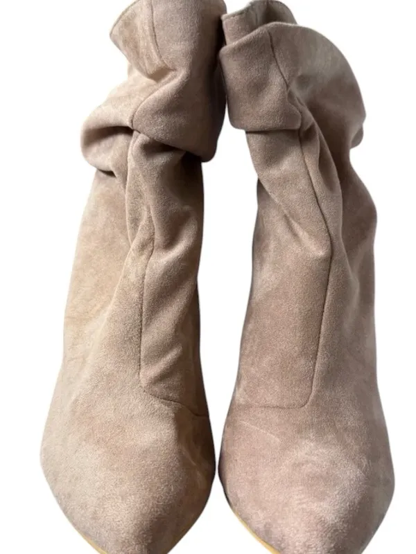 So Me Blush Suede Slouch Heeled Ankle Boot Size 7.5 Worn ONCE - Image 4