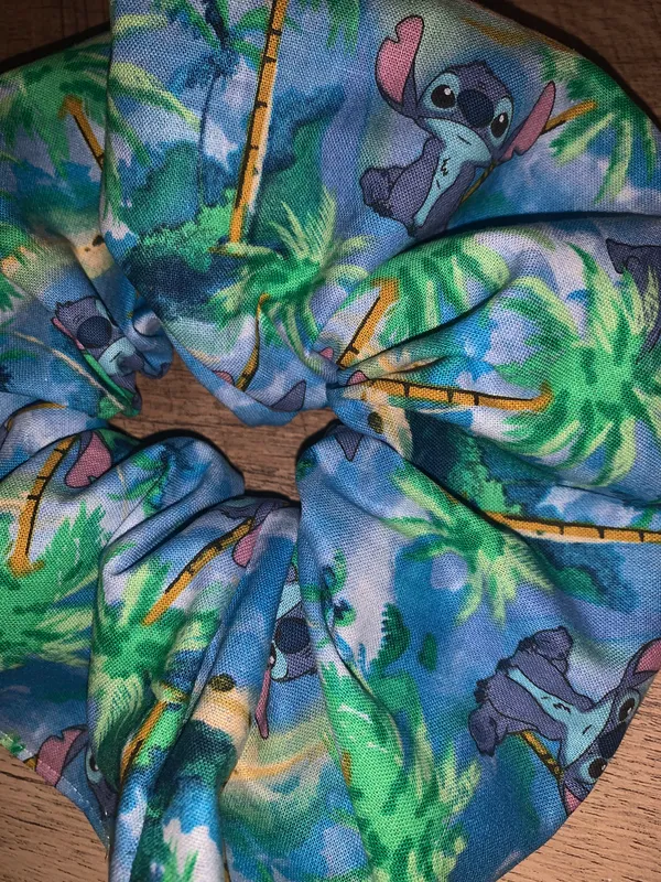 Disney MEGA Stitch Oversized Scrunchie - Image 2