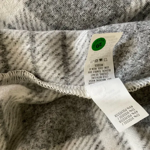 Aerie Snowed In Fleece Jogger Grey‎ Plaid Lounge Pants Size Medium - Image 4