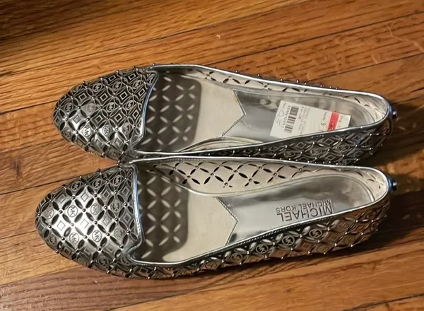 Michael Kors silver flats  - Image 4