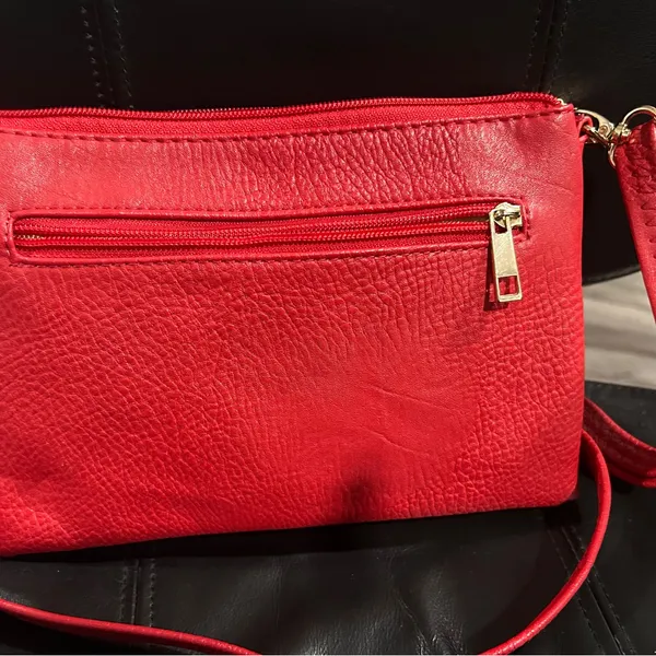 Michael Kors Red Zip Pouch crossbody - Image 9